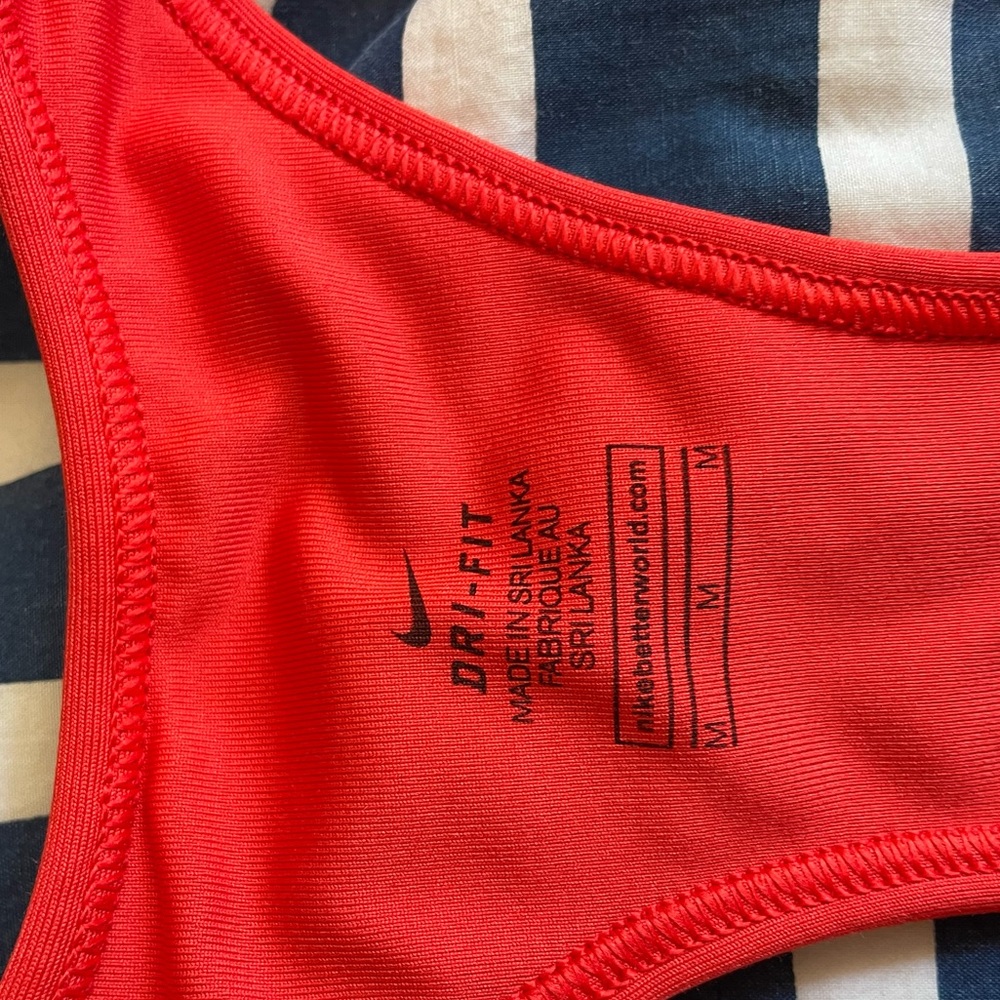 Nike bra - Picture 2 of 3